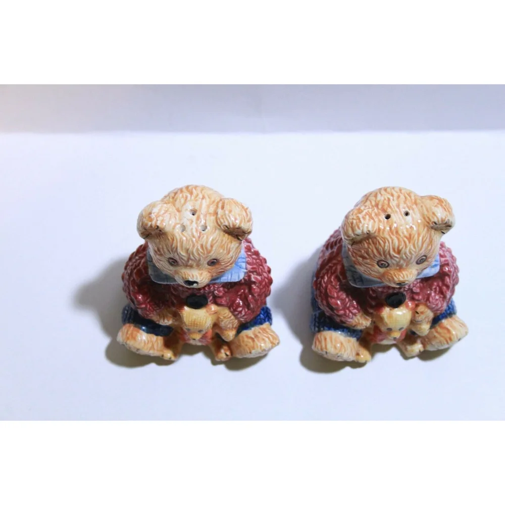 CIB Salt Pepper Shakers Ceramic Hand Painted Parent Bears Holding Baby Bears
